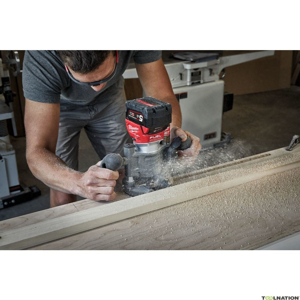 Milwaukee Fresatrice con Pinze 8 / 6 mm M18 FTR8-0X